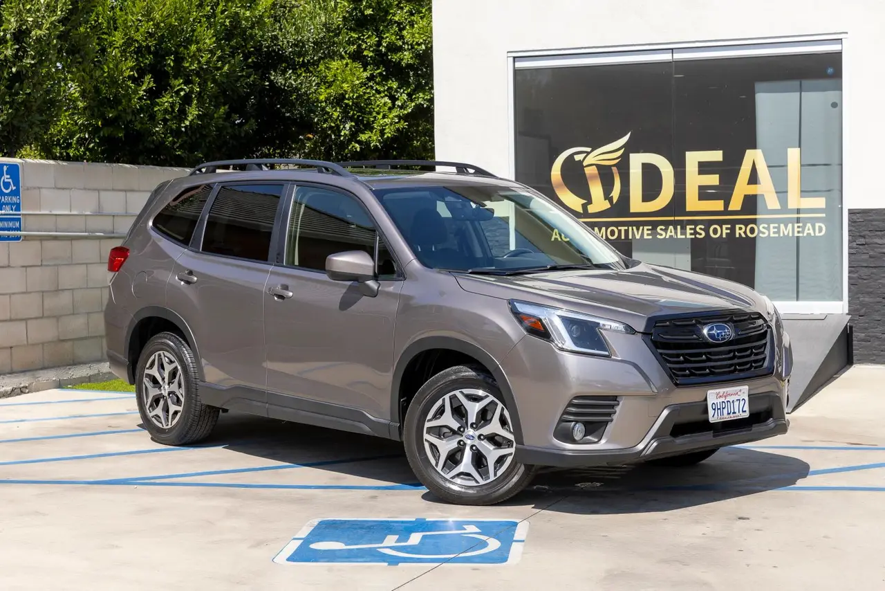 2023 Subaru Forester Premium