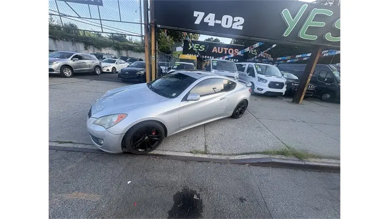 2011 Hyundai Genesis Coupe 3.8L R-Spec