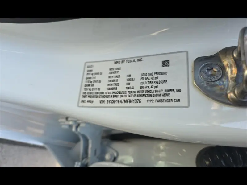 2021 Tesla Model 3 Standard Range Plus