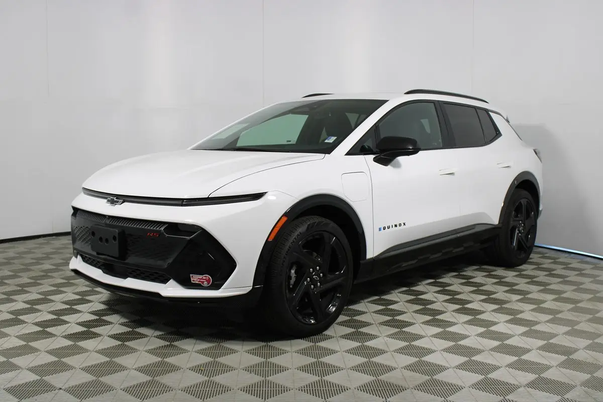 2024 雪佛蘭 Equinox EV RS