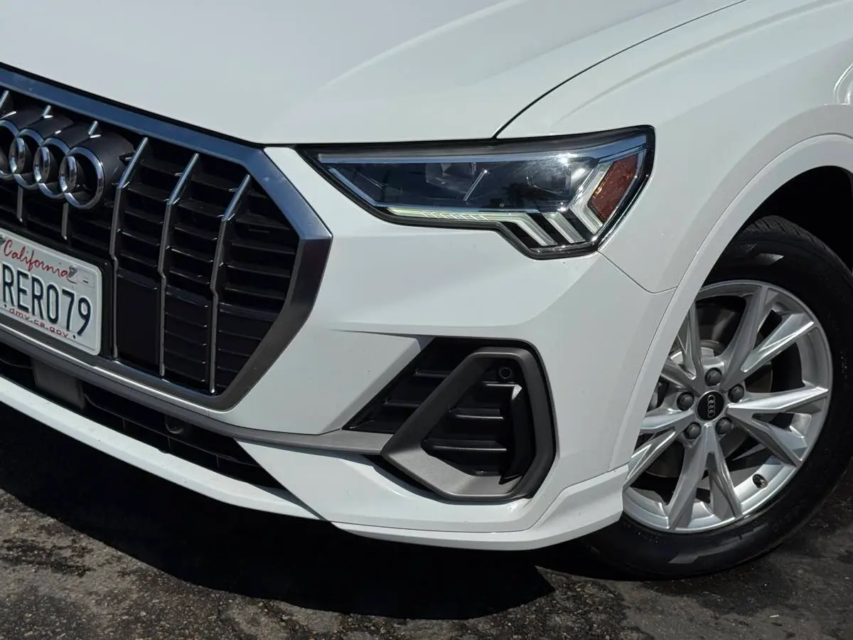 2025 Audi Q3 S line Premium Quattro