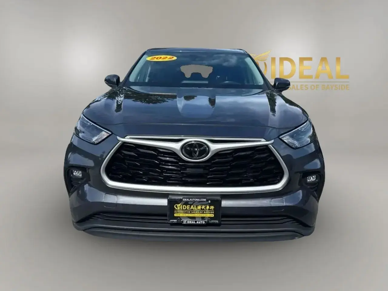 2022 Toyota Highlander LE