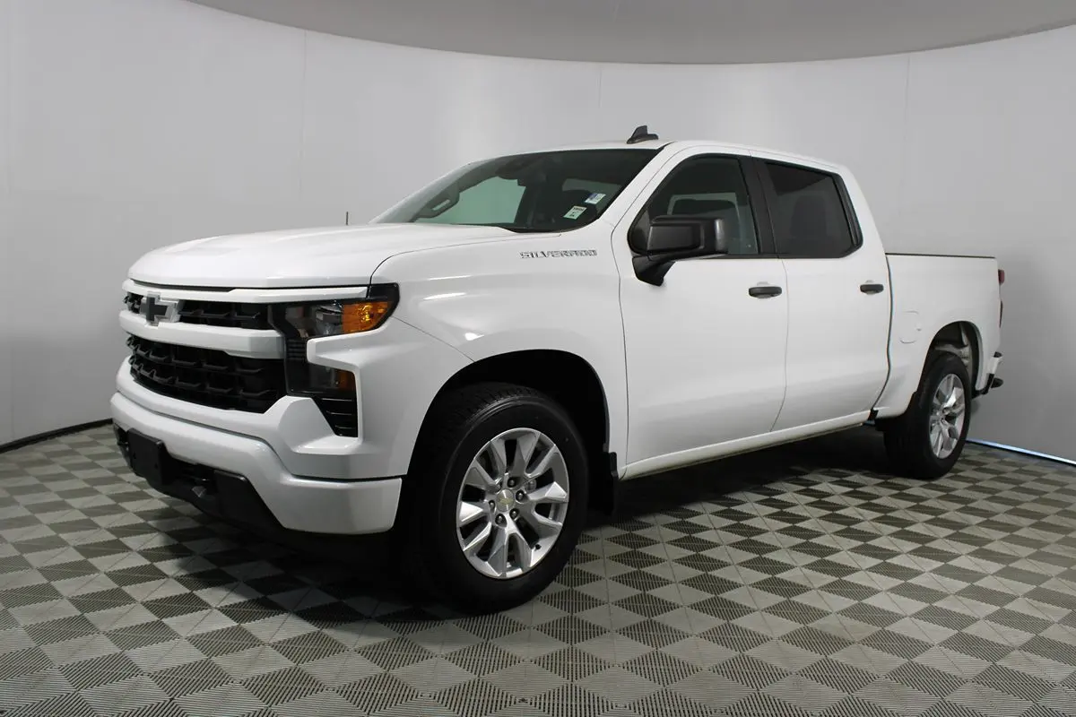 2022 Chevrolet Silverado 1500 Custom