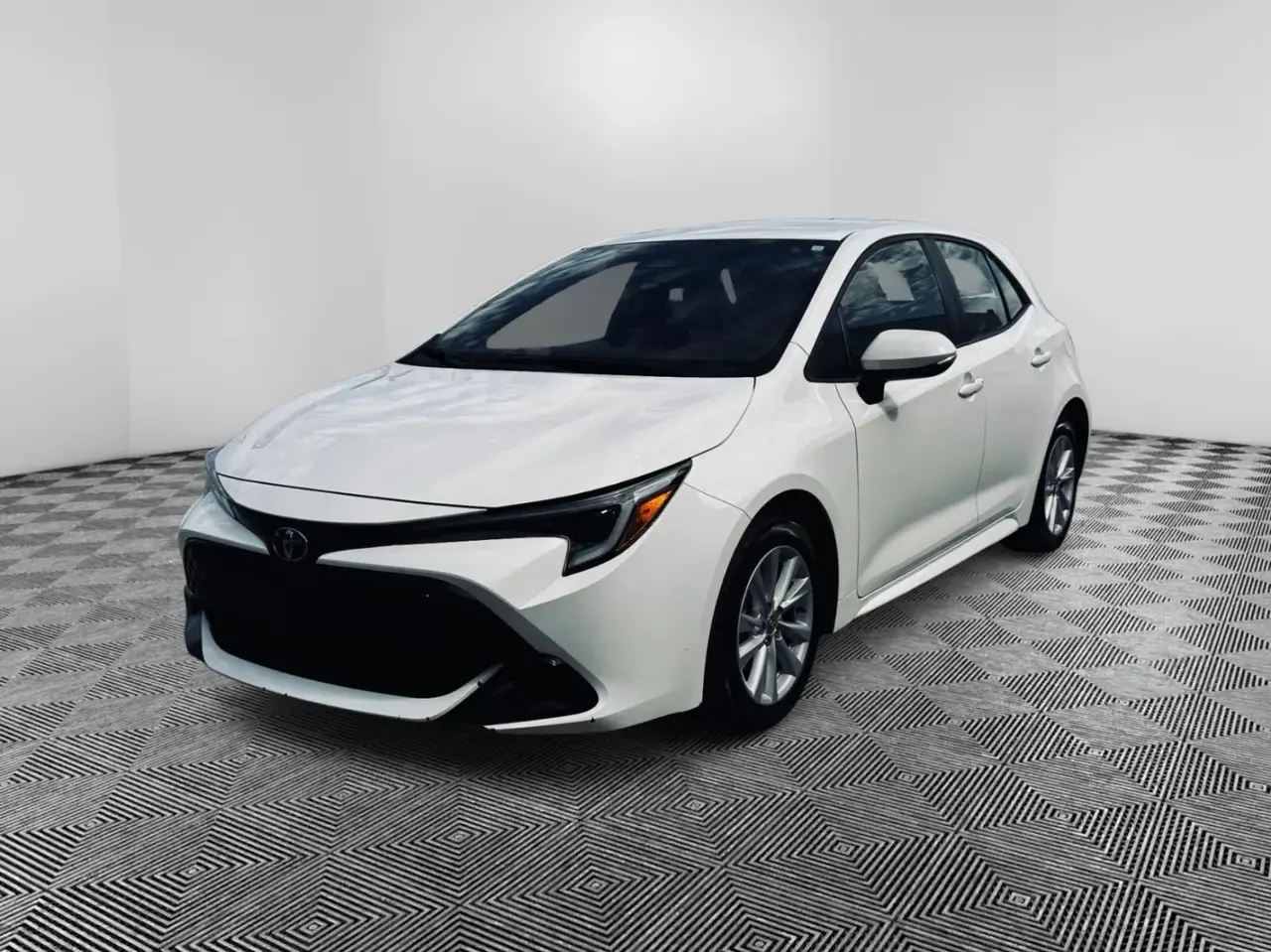 2024 Toyota Corolla Hatchback SE