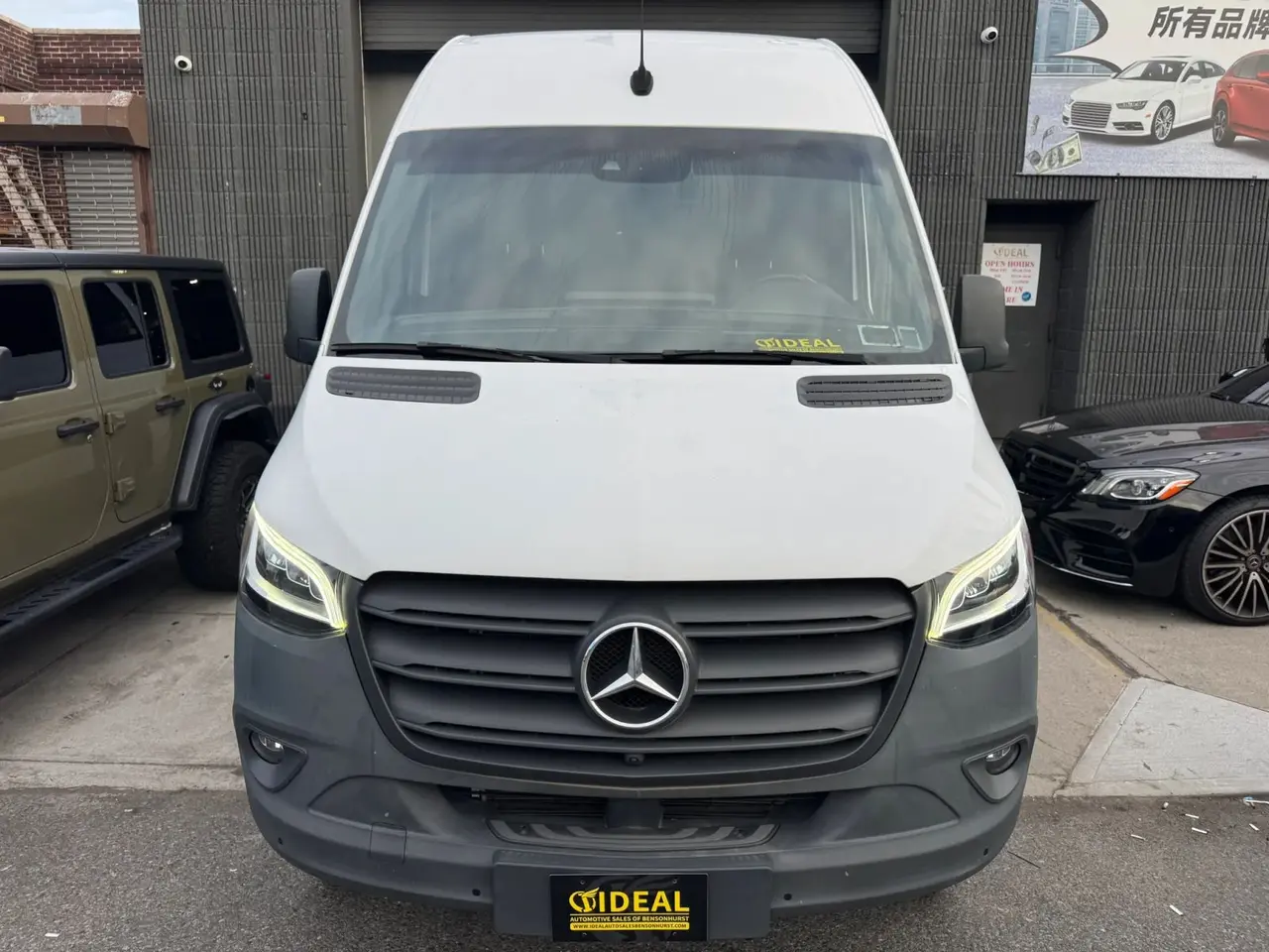 2023 Mercedes-Benz Sprinter 2500 Passenger Standard Roof W/144 WB