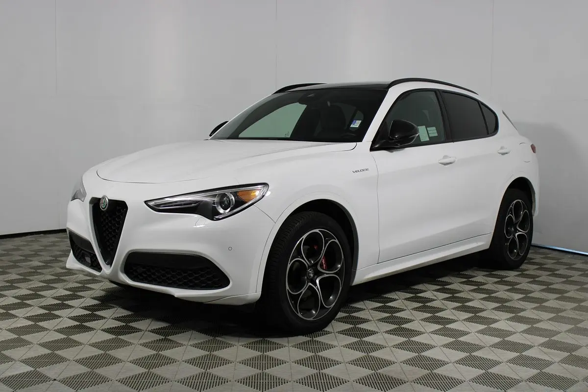 2023 Alfa Romeo Stelvio Veloce