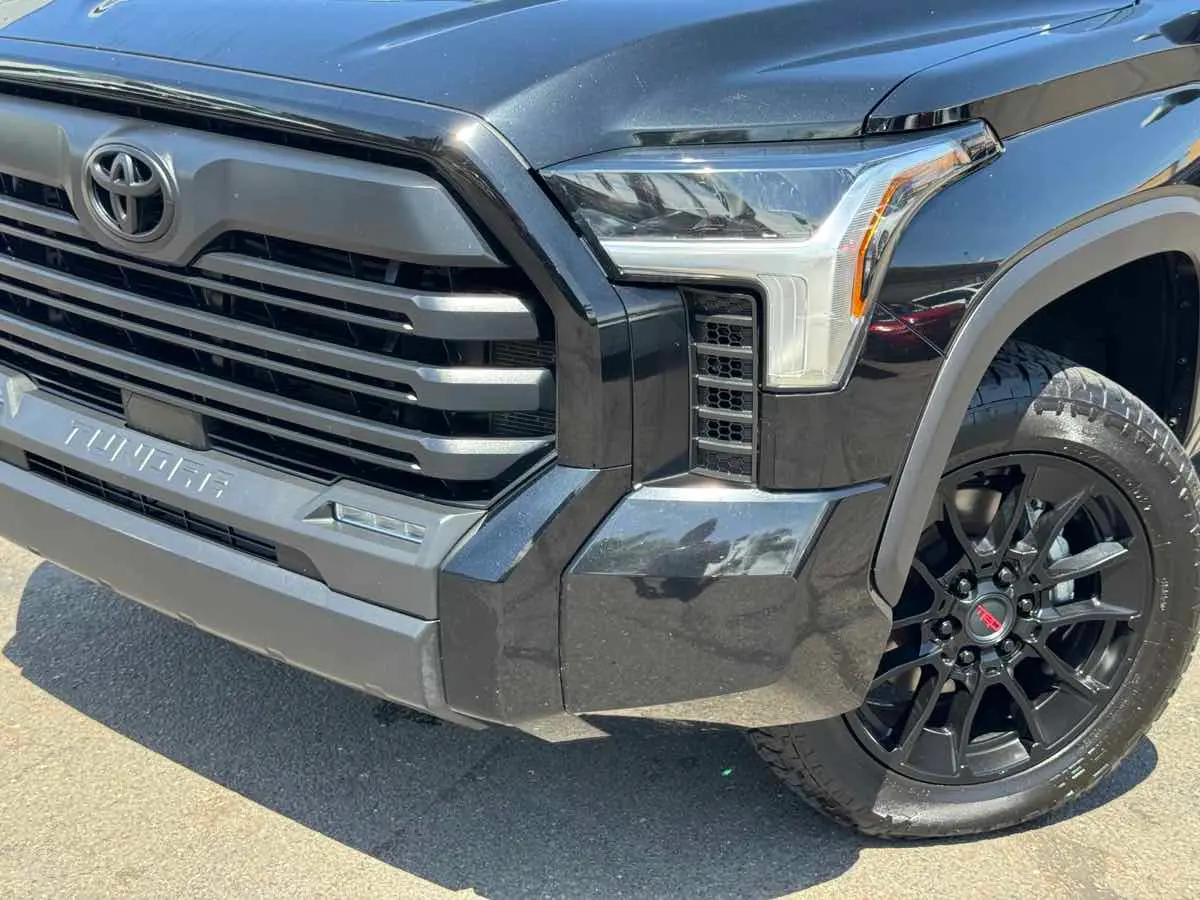 2023 Toyota Tundra 4WD SR5 CrewMax